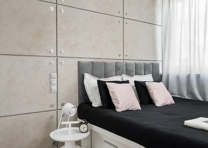 Apartman Air-conditioned Premium Loft Skyline Only 900 M To Station Varsó