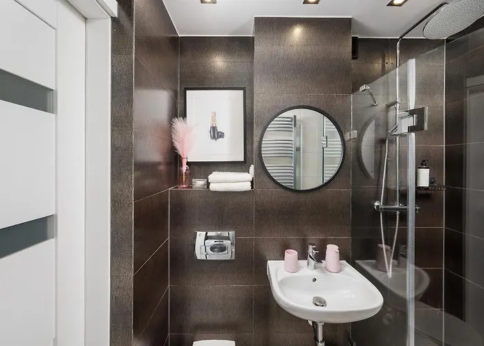 Apartman Air-conditioned Premium Loft Skyline Only 900 M To Station Varsó