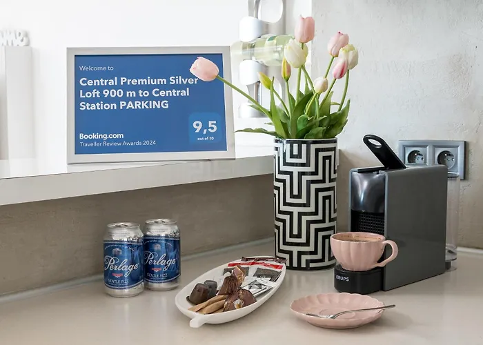 Apartman Air-conditioned Premium Loft Skyline Only 900 M To Station Varsó